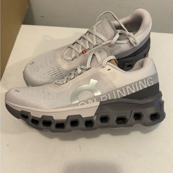 🔥🔥 Cloudmonster 2 size 9.5 NWT 🔥🔥 - Picture 7 of 12